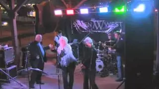 7West Live Martinis - I Can't Go for That