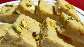 बेसन-सूजी और नारियल की बर्फी...
