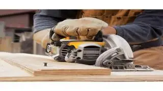 Циркулярная пила DEWALT DWS535 с червячным приводом, 7,5 дюймов.