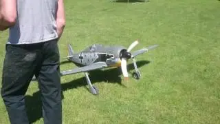 Top Flite Fw190 + Saito R84