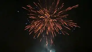 Nico Feuerwerk-Pharaoh. Neuheit 2025. Verbund mit 40 Schuss. Pyrotechnik. Vuurwerk. Silvester.