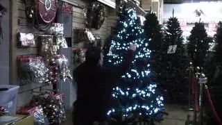 How to decorate your Christmas tree with FDC 1000 Led 13.5m Cluster Lights