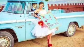 Hyper-Color Retro Glam Bridal Shoot in Hicksville