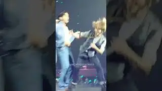 Yesung and Siwon collided 🤣😂 #ss9inmanila