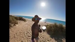 Boodys Beach Bar open
