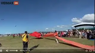 Little Girl Dragged into Sky by Kite  (Original Ver.)