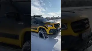 Mercedes Monster truck in ❄️ snow 😍