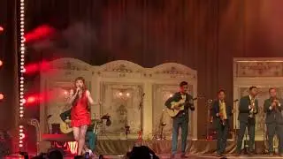 Mon Laferte - Vuelve porfavor - Ciudad de México Amárrame Tour 2017 Auditorio Nacional