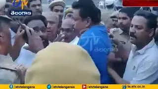 Congress Leader VH Held | for Trying to Re - Install Ambedkar Statue | in Panjagutta