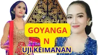 Dua sinden cantik ngarai panggung madangkara ramai penonton!! 