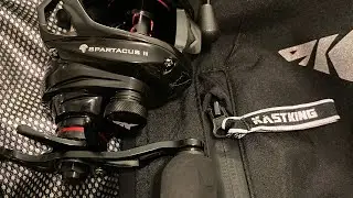 Product Review!! Kast King Spartacus II reel and the Kast King Hydrosense light duty rain suit!! 