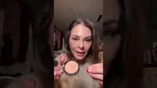 Эрика Тейлор рассказывает, почему этот хайлайтер &mdash; маст-хэв 💬✨ | Laura Geller Beauty