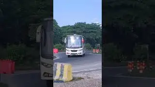 SR Travels bus.....