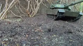 2023 08 18 Ukranian M1A2 Abrams Tank hit by dud Lancet drone