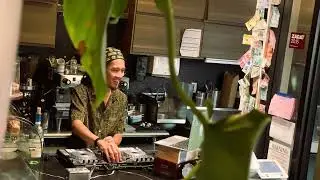 Easy Listening Future Beats, House, Electronic set during closing shift at caf&eacute; + cigar lounge
