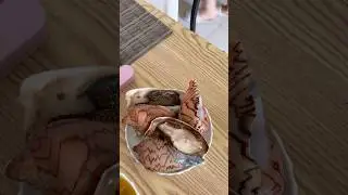 Короче у меня мама уже обжилась в Таиланде 😅