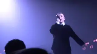 Loic Nottet - Team 8 (Live @ Trianon - Paris)