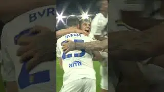 A HUGE goal at the top of the #skybetchampionship! #lufc