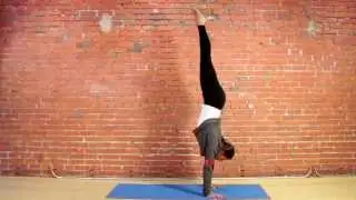 yogitoes rStrapStretch User Video - Handstands