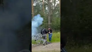 Feuer mit 70mm #cannon  #historyshorts #civilwar #fireworks #pyro #army #military
