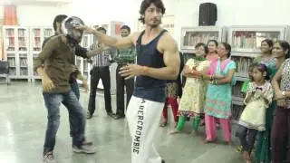 Vidyut Jamwal Teaches Self Defence