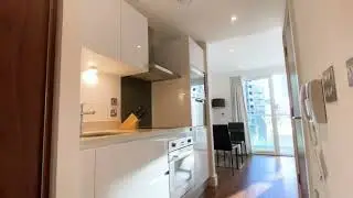 Studio apartment for Sale in Lincoln Plaza, South Quay, E14, London | Benham & Reeves