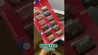 Vertical spice packing machine