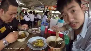Local food in University Thailand ก๋วยเตี๋ยวเรือสิบสาม