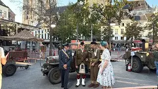 The Belgium government pouch this is Belgium army wow ￼
