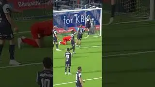CLUTCH 🥶Austb&oslash; with the rebound instinct! #fyp #shorts #eliteserien #football #vikingfk