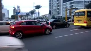 CAMINANDO POR LA AVENIDA JAVIER PRADO | LIMA, PER&Uacute; 🇵🇪