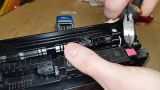 Как поменять чип на катридже HP CF410A / CF400A / How to change chip on cartridge HP CF410A / CF400A