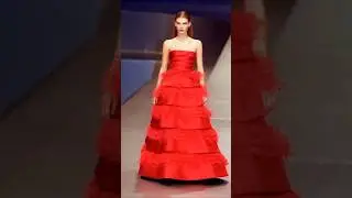 🌟Holiday Elegance 🎄Designer Gowns in Festive Hues