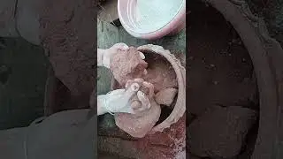 Red Dirt Dry Crumbling in claypot #asmr #satisfying #trending