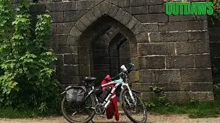 LIVERPOOL CASTLE RIVINGTON PIKE BIKES BEATS & BUD
