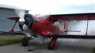 Staggerwing Startup Radial engine R985