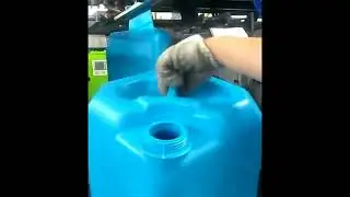 Chemical plastic bucket blowing molding machine