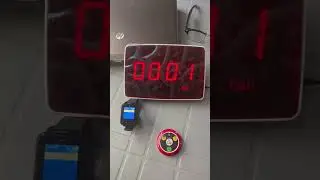 Hotel bar & restaurant wireless call system for waiters & customers