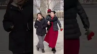 Sunglasses Guy Sends Flowers to Beautiful Girl #trending #viraldance #squaredance #shortsdance #0773