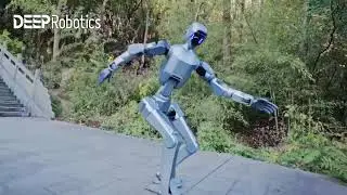 Unreal! The Robot That Moves Like a Human &mdash; DEEP Robotics DR02