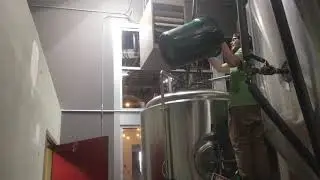 Cellarman Kobe&rsquo;s tote from tank