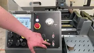 Steelmaster H-330HA Euro Fully Automatic Column Bandsaw. 330mm Round & Square Capacity, Touchscreen
