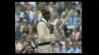 CLIVE LLOYD 126 LANCASHIRE v WARWICKSHIRE GILLETTE CUP FINAL LORD'S SEPTEMBER 2 1972 BOB WILLIS