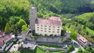 Burg Guttenberg - Luftaufnahmen / Luftvideo Ha&szlig;mersheim | Drohnen-Aufnahmen.com