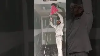 Spraying texture with a handheld hopper