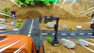 Toy Cars Crash at the Bridge Turn! 😱🔥