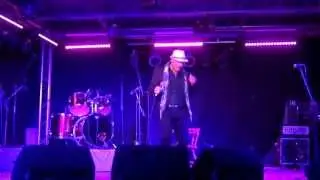 Johnny Cash - Solitary Man - Neil Diamond - La Musique Circle - Rockpile - Darren Evorglens