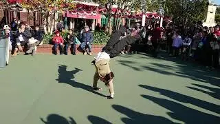 ディズニーランド いきなりダンス 　ブレイクビートダンサーズ