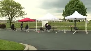 KC hair salon gets creative, uses parking lot as space to give hair cuts