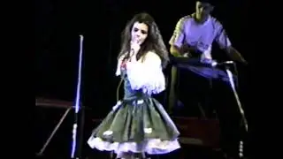 Ольга Восконьян - Поцелуй (Выступление на фестивале Интершанс 1989 года)